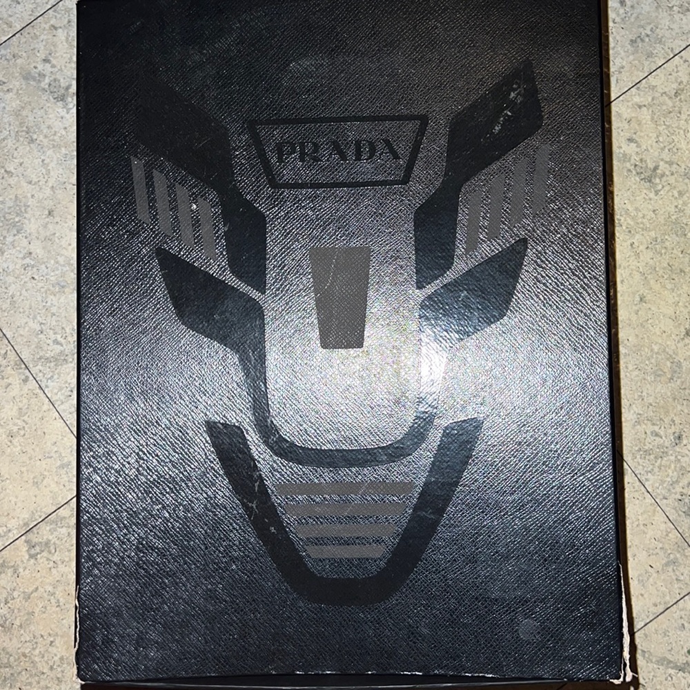 Prada Sneaker, Cloudbust Thunder. In original box and only worn 2x's